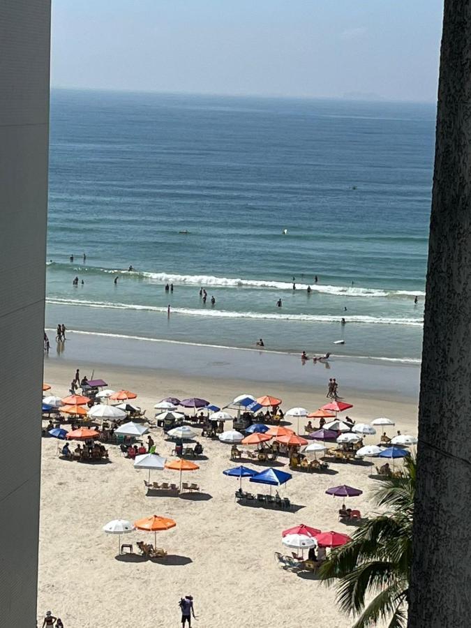 Apartamento Na Rua Da Praia Com Vista Para O Mar Γκουαρούχα Εξωτερικό φωτογραφία